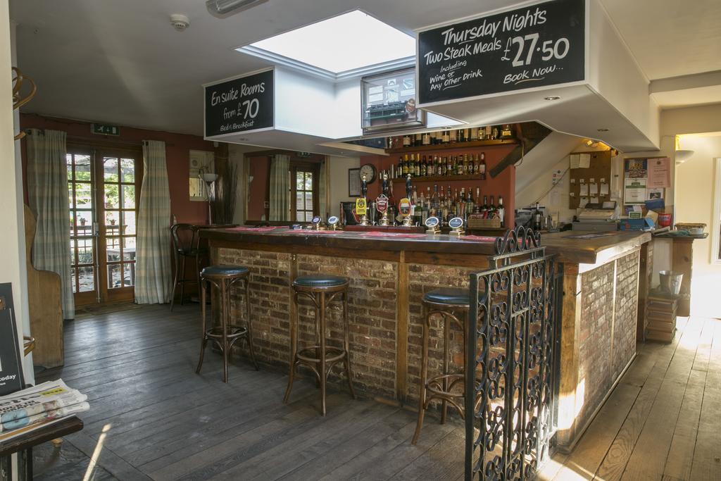 The At Emmington Chinnor