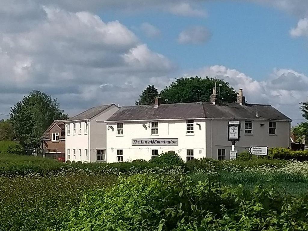 The At Emmington